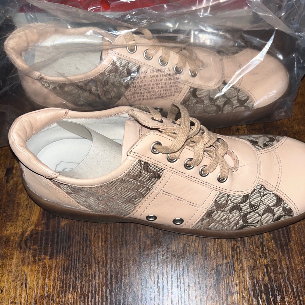 Coach Vintage Style Kelson Signature Logo Womens 8.5